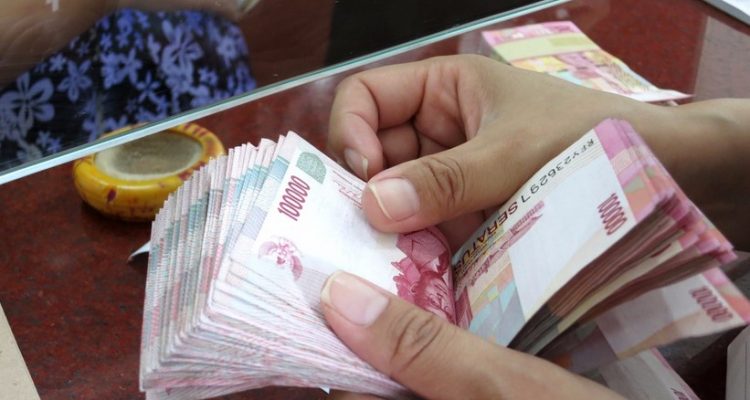 Alasan Mata Uang Indonesia Rendah Terpopuler