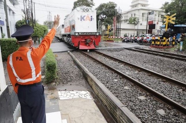 jadwal kereta api di Surabaya terbukti
