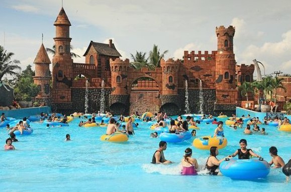 5 Tempat wisata kolam berenang di Tangerang 2023